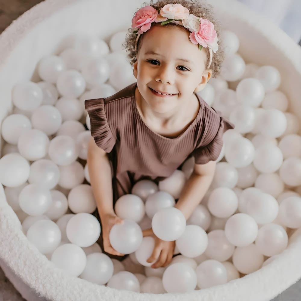 piscine a balle bebe en tissu bouclette blanc