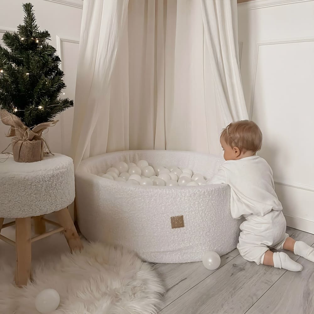 piscine a balle en tissu bouclette blanc pour bébé